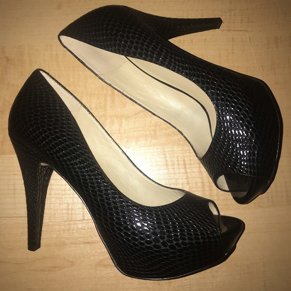 Black Snake Skin Peep Toe Pumps